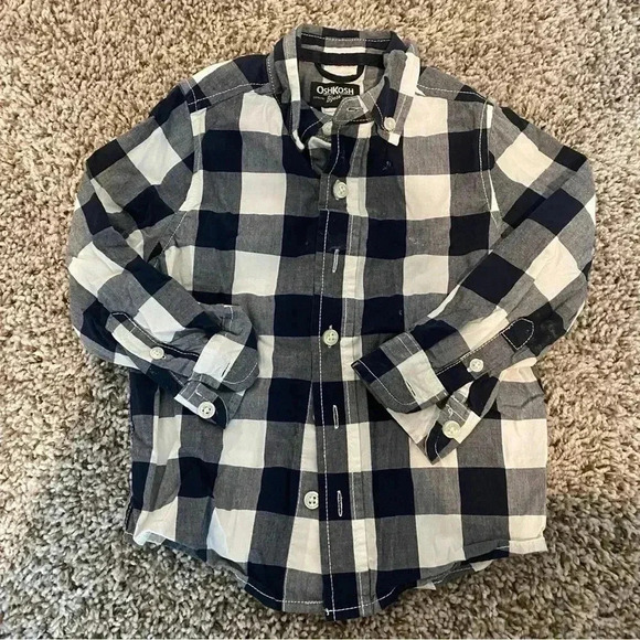 Bundle Shirts 2T - Picture 2 of 7